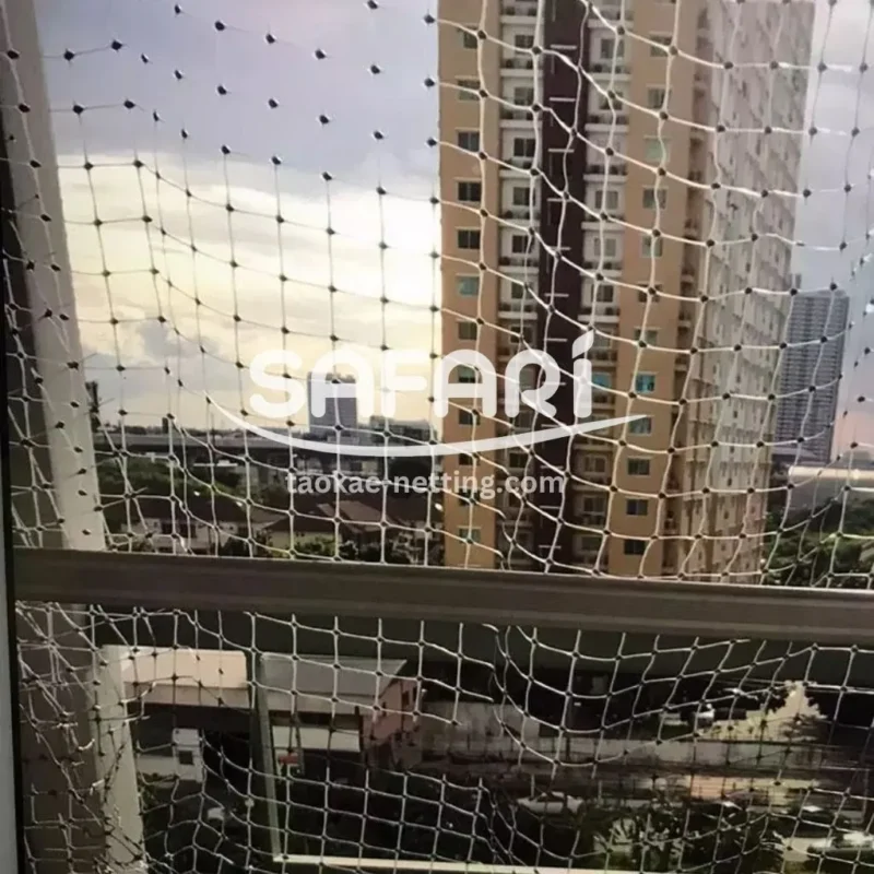 ตาข่ายกันนก - กั้นระเบียงคอนโด