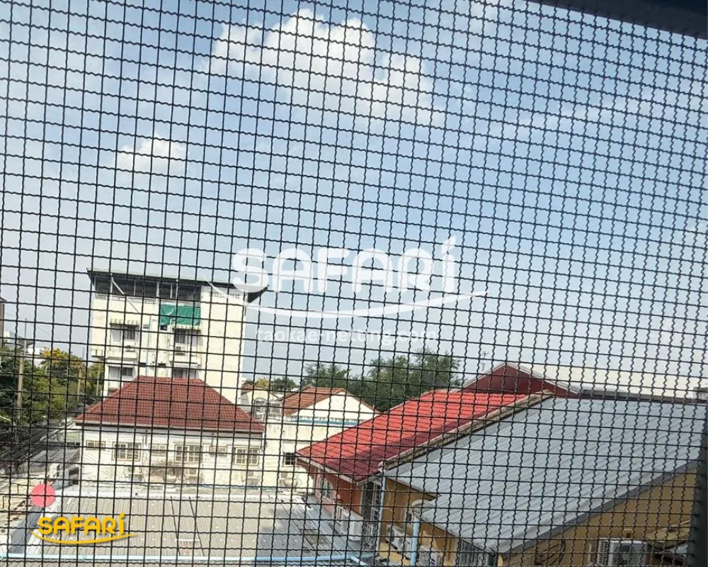 ตะแกรงสาน ใช้กั้นระเบียงคอนโด