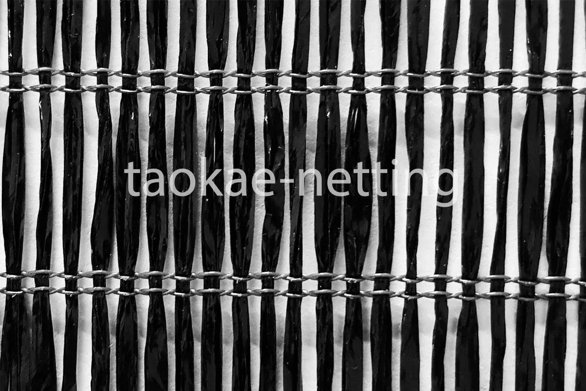 สแลนลายทอตรง - ค่าการกรองแสง 40%